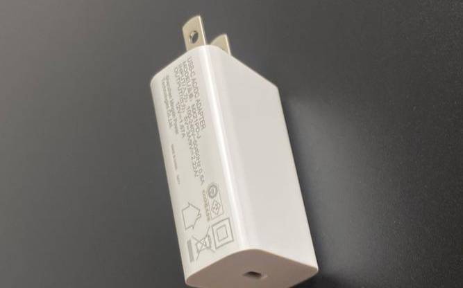 UOVZ香港沙田2核1G/20G,港版20w快充头 UOVZ香港沙田2核1G/20G,港版20w快充头