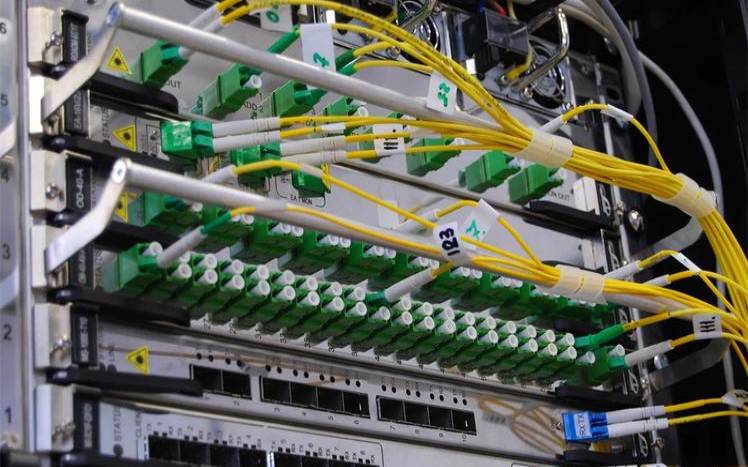 HKServerSolution美国三网双向CN2,香港cn2线路服务器 HKServerSolution美国三网双向CN2,香港cn2线路服务器