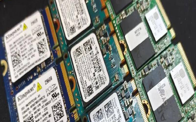 SpartanHost西雅图／2核(E5)1G内存／15GB SSD硬盘／1Gbps带宽／2TB流量／KVM／20Gbps DDoS／48美元／年(支付宝（适合建站)）