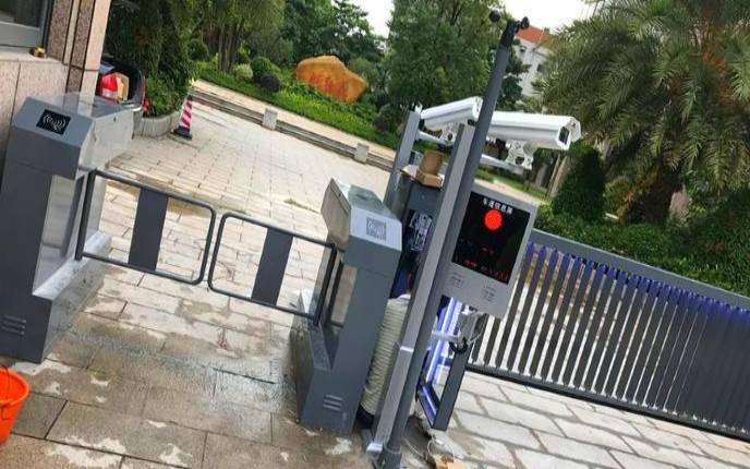 生物识别身份验证设备