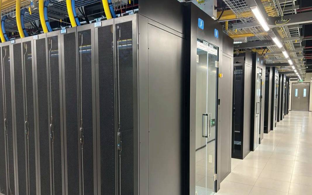 数据中心和服务器机房的要求（数据中心服务器多少钱一个）