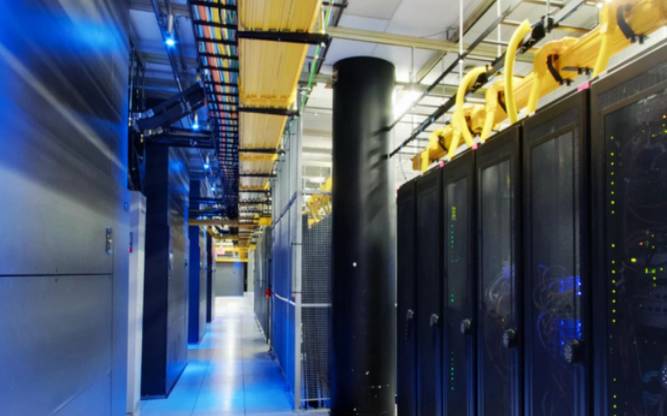 机房数据库服务器的配置有哪些（机房服务器的作用）