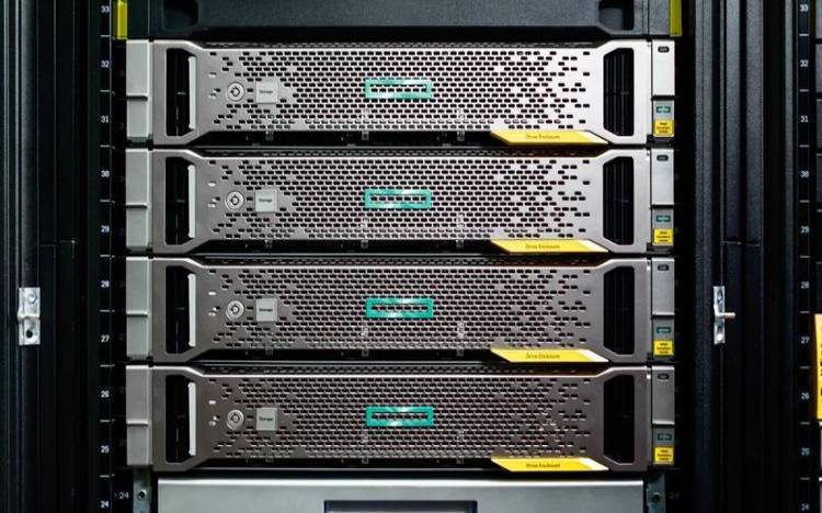 专用服务器有哪些硬件（专用服务器和通用服务器）