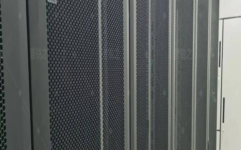 创梦网络-四川一手资源高防大带宽云服务器（物理机租用,机柜资源,自建防火墙,雅安最高单机700G防护,四川联通1G大带宽8.3W／年,无视UDP攻击,免费防CC）