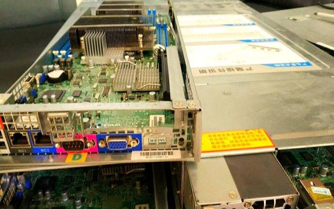 香港服务器数据中心机柜有哪些配置选择（香港服务器价格和配置）