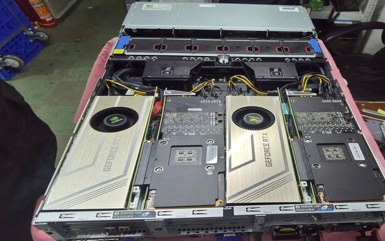 美国2U服务器能装什么显卡（2u服务器能装2个cpu吗）