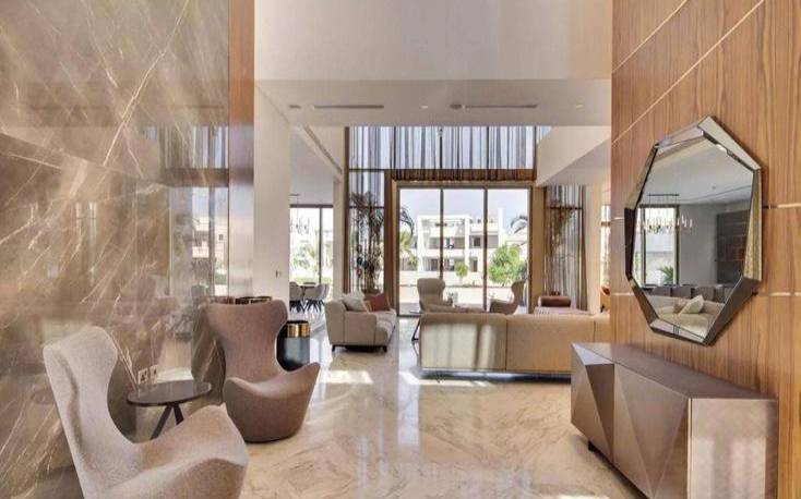 搬瓦工迪拜机房土豪金版本VPS全新上线（迪拜土豪装修）