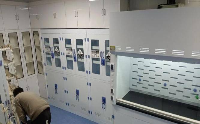 探索HopeIDC法国机房的卓越性能与创新技术