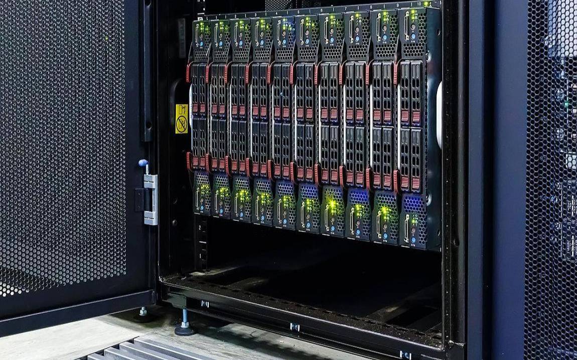 什么是机架服务器和刀片服务器（机架服务器是干什么）