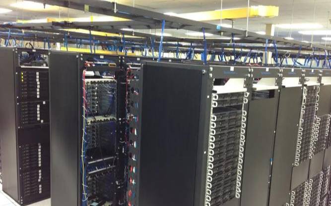 数据中心机柜使用电源板需要考虑哪些因素,数据中心机柜用电量 数据中心机柜使用电源板需要考虑哪些因素,数据中心机柜用电量