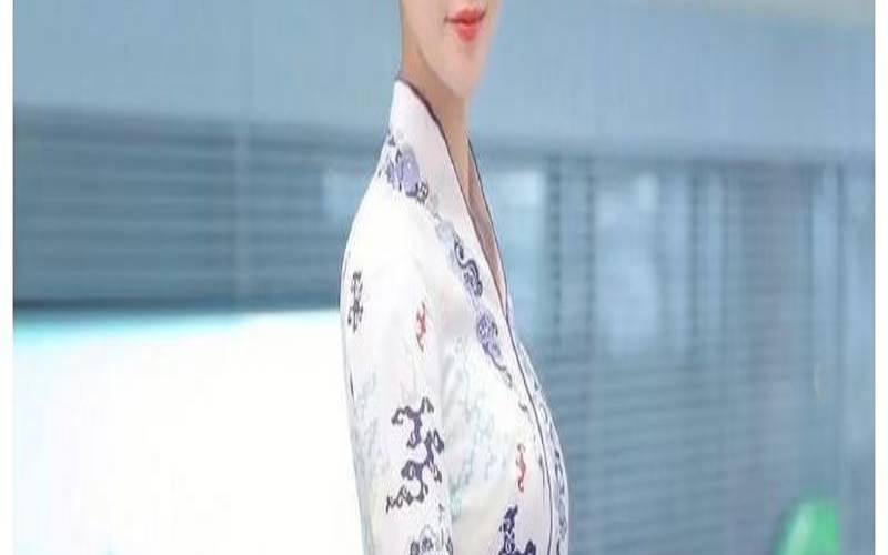 海航空姐瑟瑟发抖（海航空姐颜值）