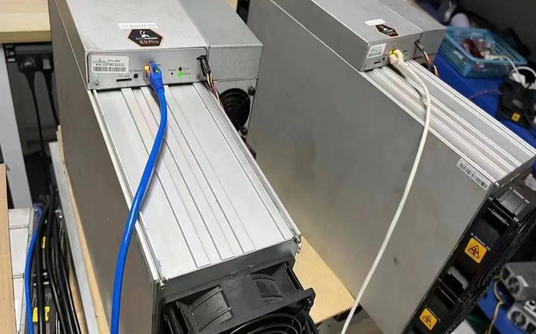 构建完整的加密采矿设备的4种方法（加密货币采矿设备）